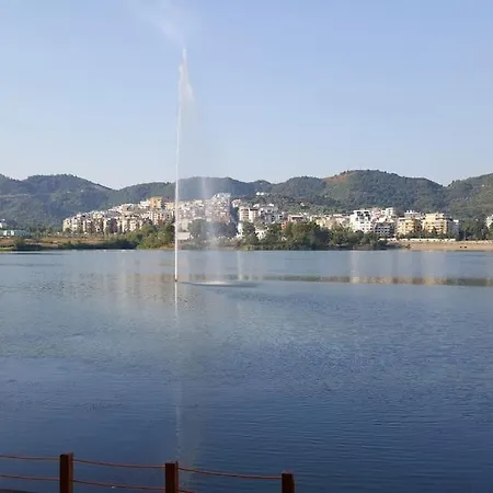 Live&work Commercial Bukra 2 Apartamento